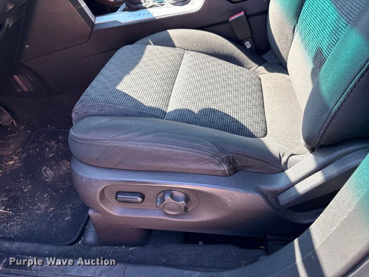 image for item FB8776 2013 Ford Explorer SUV