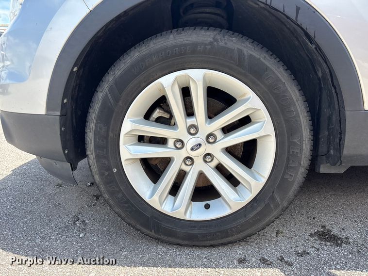image for item FB8776 2013 Ford Explorer SUV