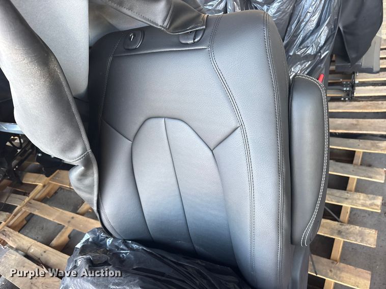 image for item FB8777 (12) passenger seats