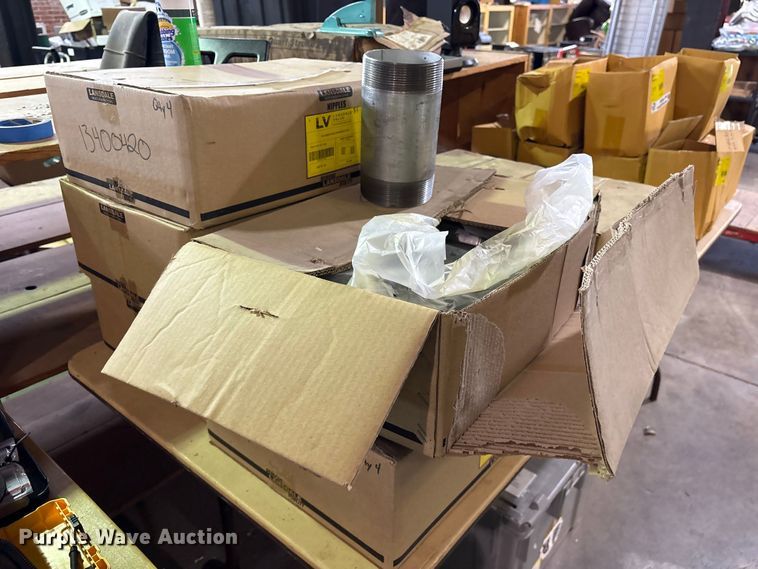 image for item FB8785 Building materials