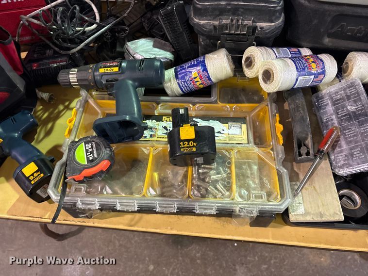 image for item FB8786 Hand tools