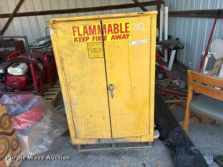 image for item FB8788 Flammable storage cabinet