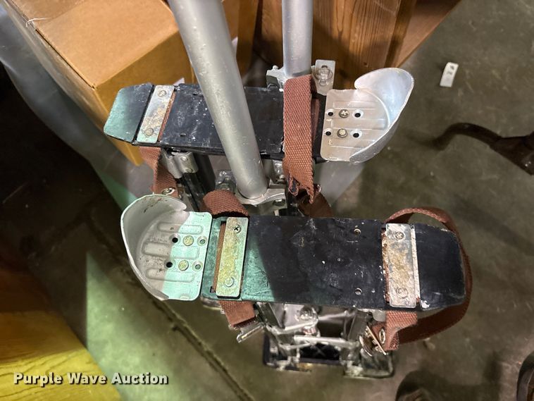 image for item FB8793 Renegade drywall stilts