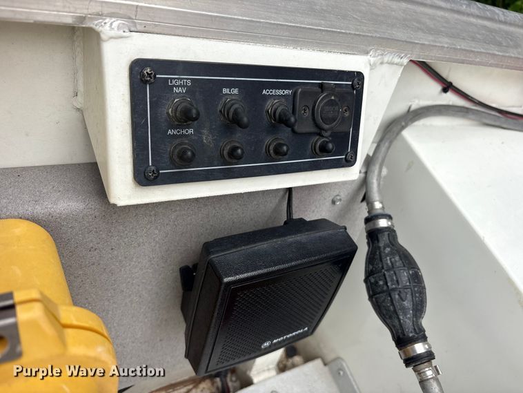 image for item FB8794 2005 Triton Rescue One 1600 boat