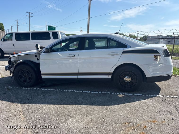 image for item FB8795 2017 Ford Taurus Police Interceptor 