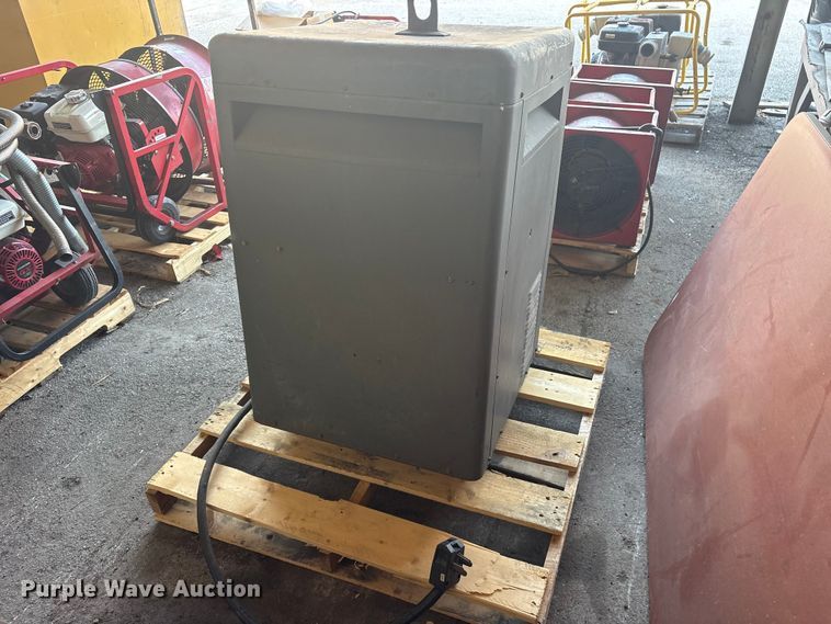 image for item FB8797 Lincoln TM-300/300 welder