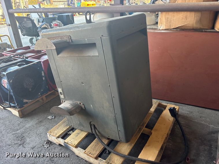 image for item FB8797 Lincoln TM-300/300 welder