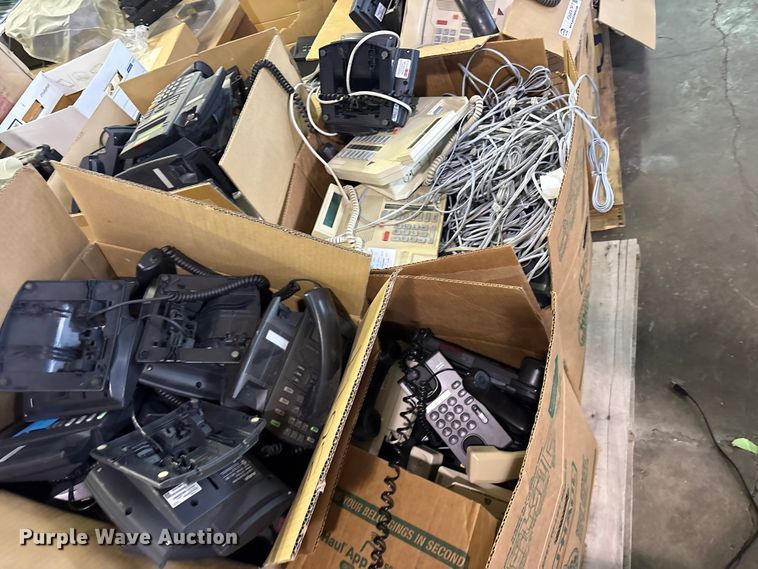 image for item FB8804 Telephones