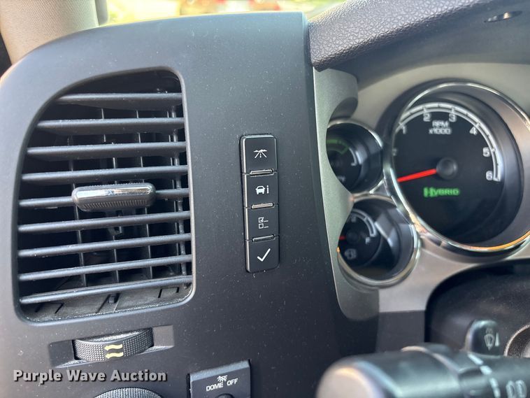 image for item FB8808 2010 Chevrolet Silverado Hybrid Crew Cab pickup truck