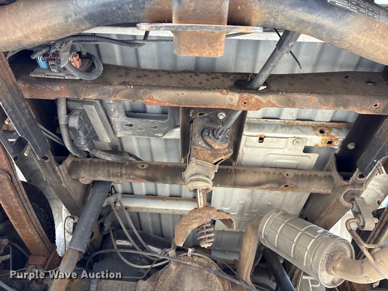 image for item FB8808 2010 Chevrolet Silverado Hybrid Crew Cab pickup truck