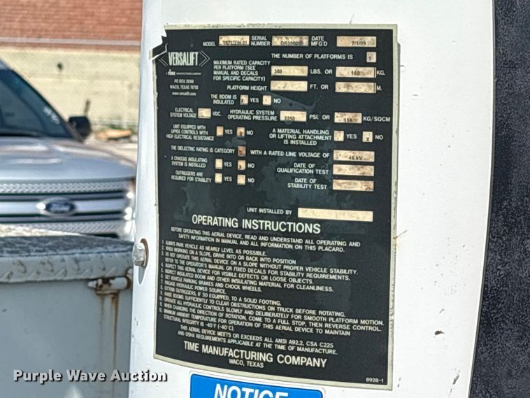 image for item FB8809 2009 Ford F550 bucket truck