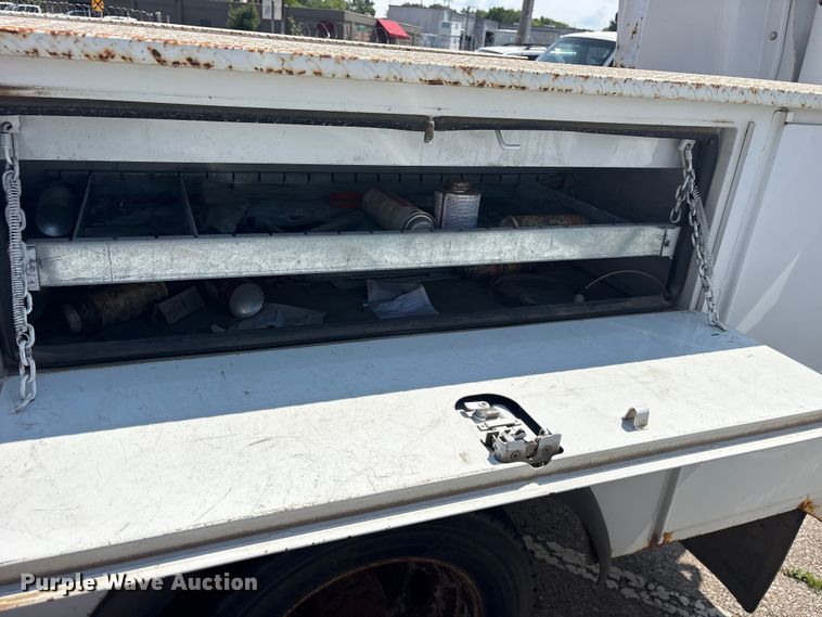 image for item FB8809 2009 Ford F550 bucket truck