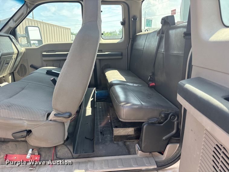 image for item FB8809 2009 Ford F550 bucket truck
