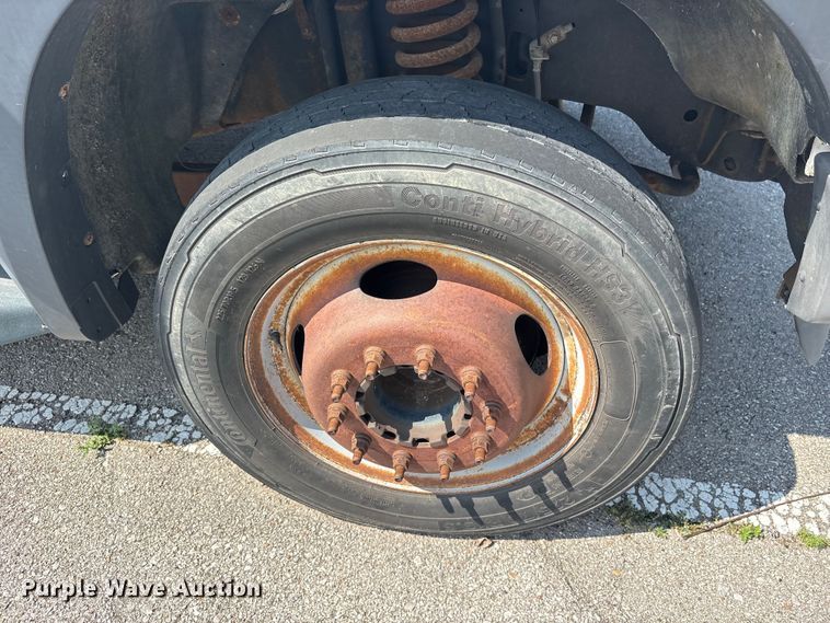 image for item FB8809 2009 Ford F550 bucket truck