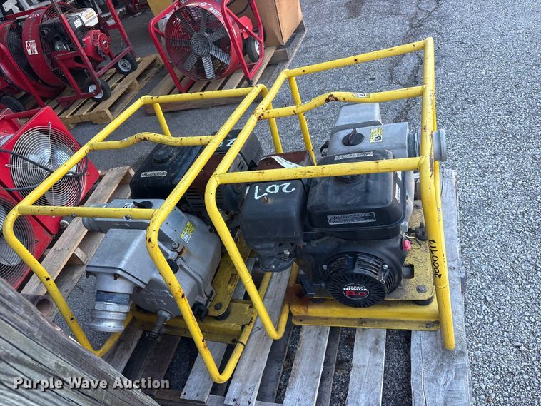 image for item FB8810 (2) Wacker Neuson PT3 pumps