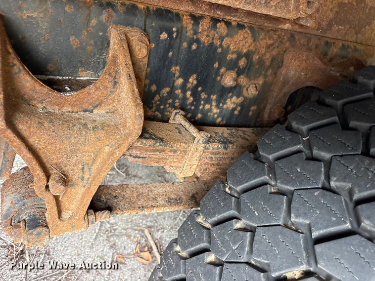 image for item FB8812 2009 International DuraStar 4400 dump truck