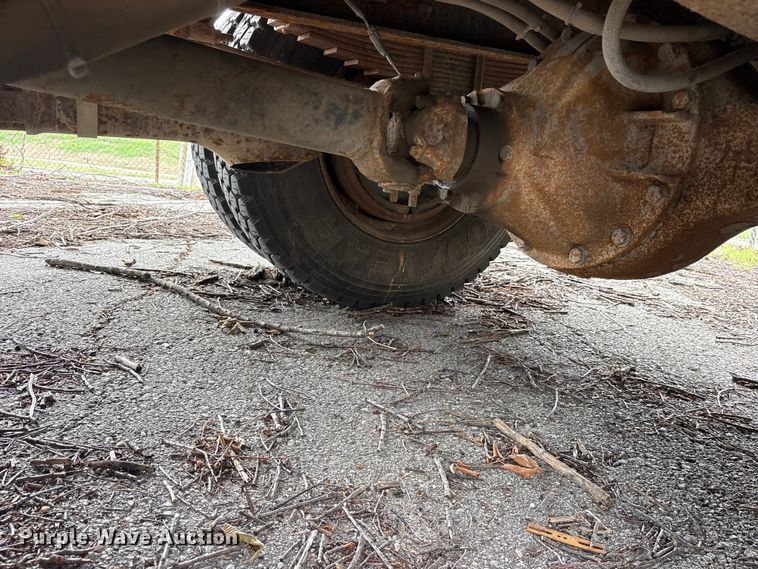 image for item FB8812 2009 International DuraStar 4400 dump truck