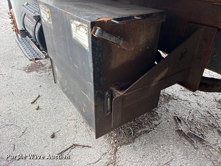 image for item FB8812 2009 International DuraStar 4400 dump truck