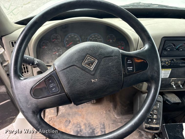 image for item FB8812 2009 International DuraStar 4400 dump truck