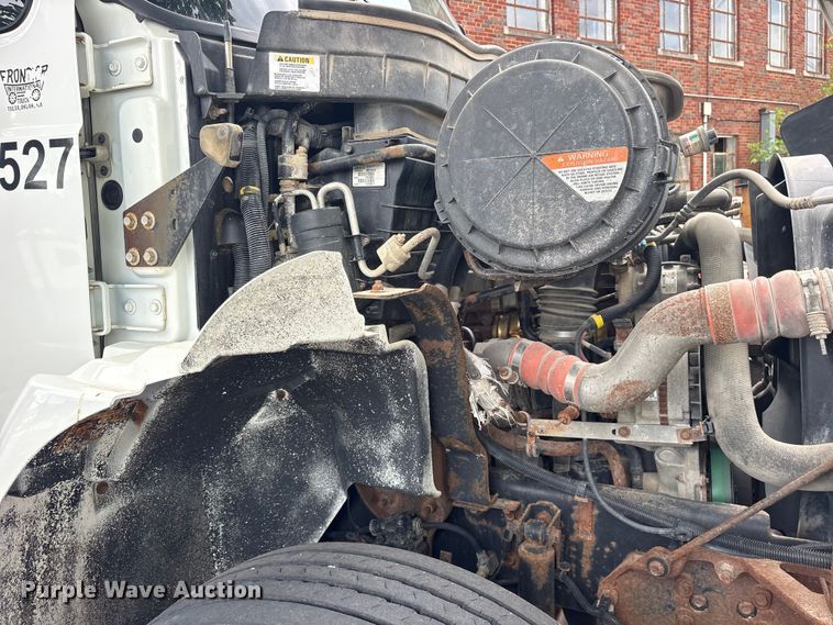 image for item FB8812 2009 International DuraStar 4400 dump truck