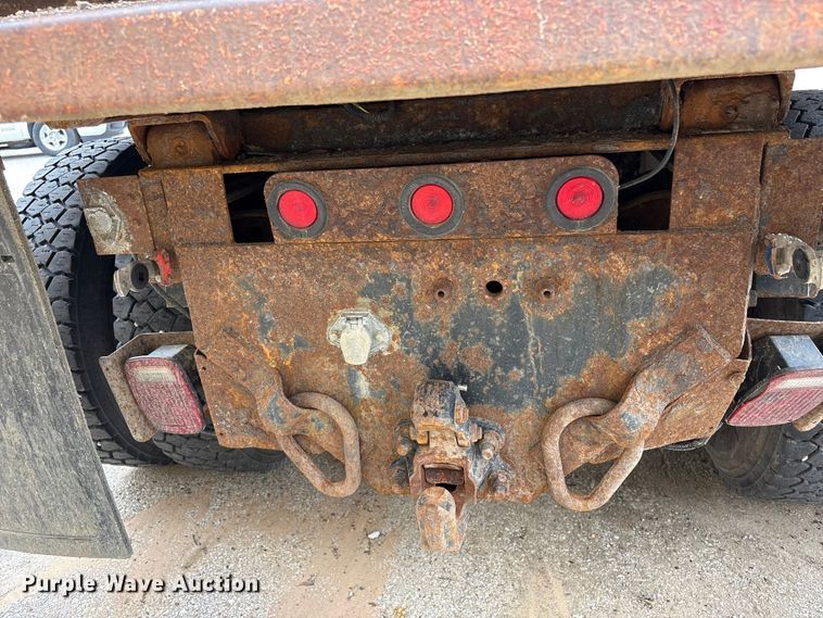image for item FB8813 2009 International DuraStar 4400 dump truck