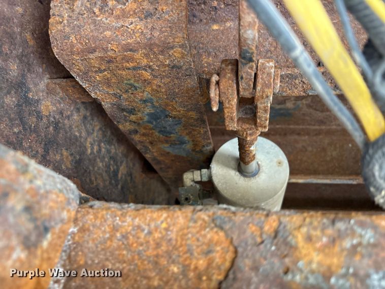 image for item FB8813 2009 International DuraStar 4400 dump truck