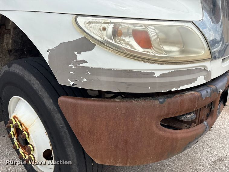 image for item FB8813 2009 International DuraStar 4400 dump truck