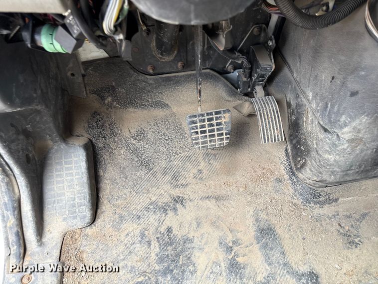 image for item FB8813 2009 International DuraStar 4400 dump truck