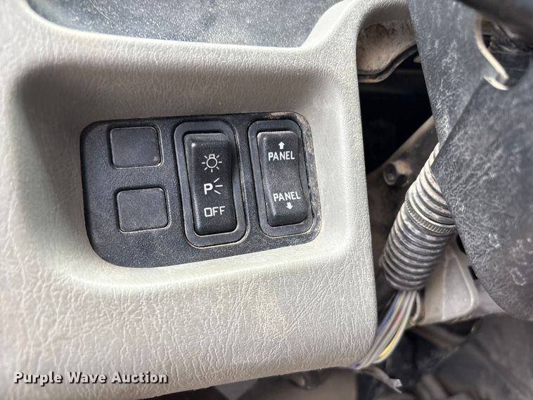 image for item FB8813 2009 International DuraStar 4400 dump truck
