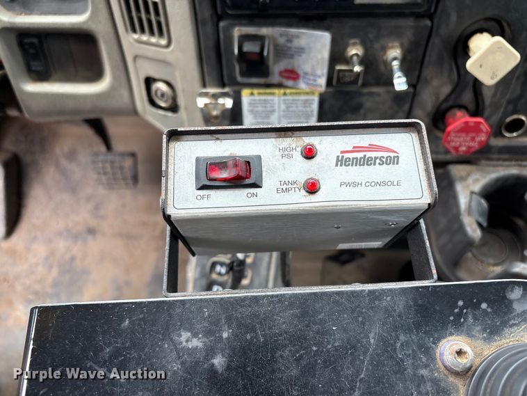 image for item FB8813 2009 International DuraStar 4400 dump truck