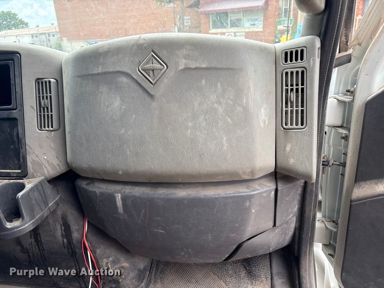 image for item FB8813 2009 International DuraStar 4400 dump truck