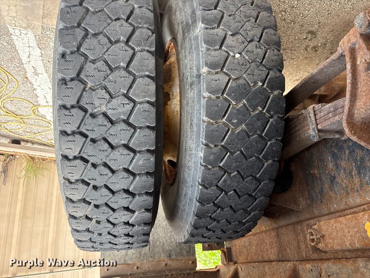 image for item FB8813 2009 International DuraStar 4400 dump truck