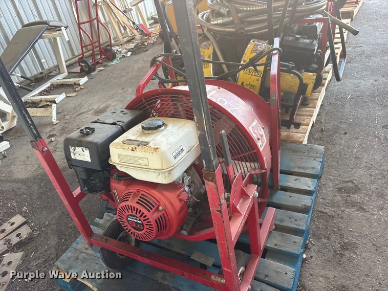 image for item FB8815 (9) Super Vac fans