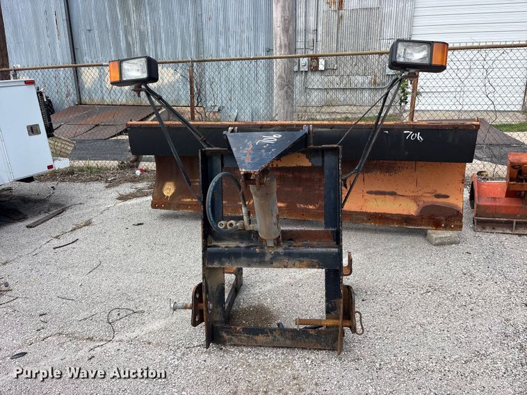image for item FB8818 2005 Wausau R3610H snow plow
