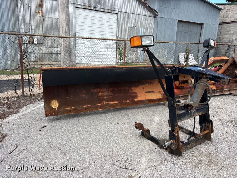 image for item FB8818 2005 Wausau R3610H snow plow