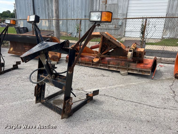 image for item FB8819 2005 Wausau R3610H snow plow