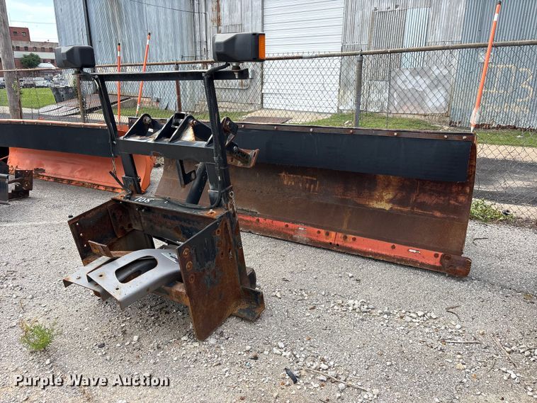 image for item FB8820 2004 Wausau R3610H snow plow
