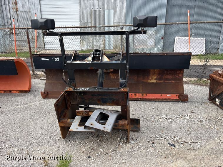 image for item FB8820 2004 Wausau R3610H snow plow