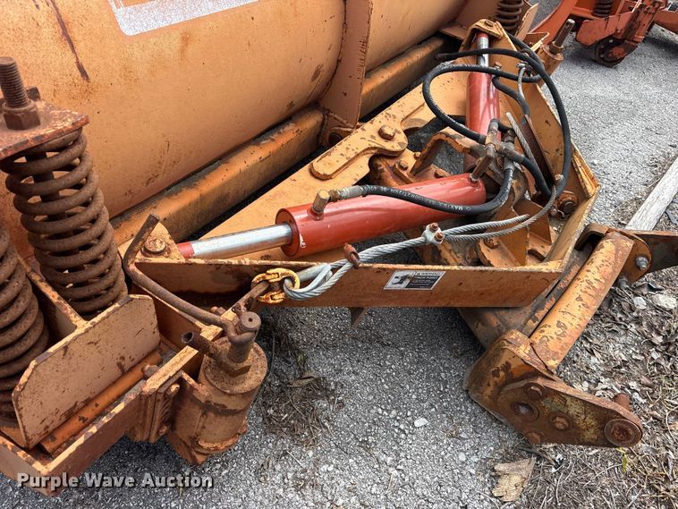 image for item FB8820 2004 Wausau R3610H snow plow