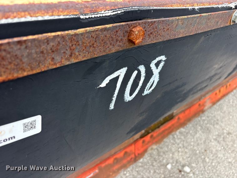 image for item FB8820 2004 Wausau R3610H snow plow