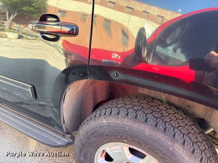 image for item FB8822 2012 Chevrolet Tahoe SUV