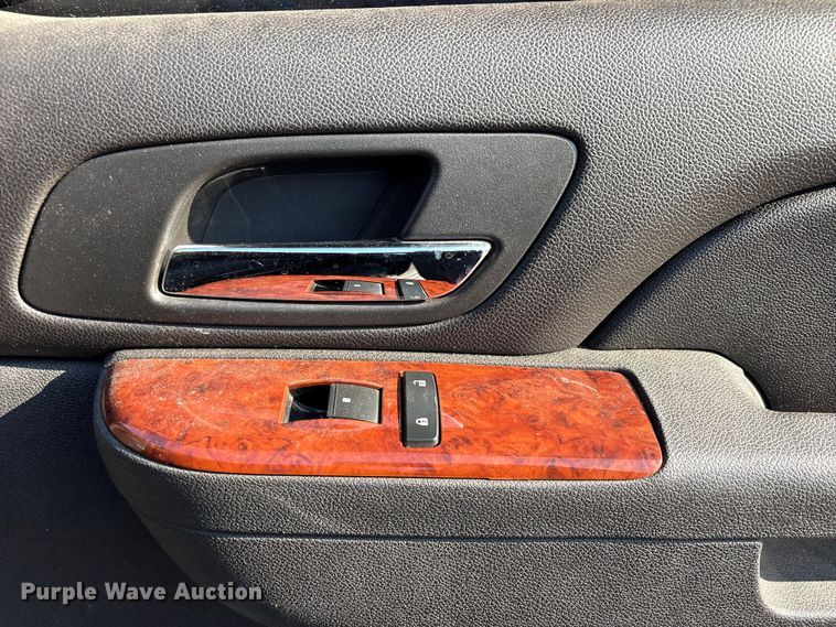 image for item FB8822 2012 Chevrolet Tahoe SUV