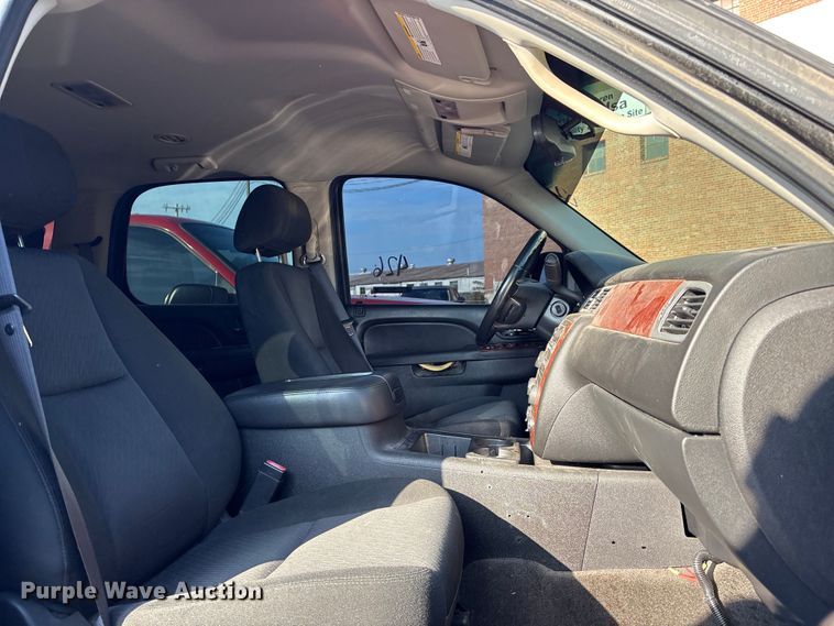 image for item FB8822 2012 Chevrolet Tahoe SUV