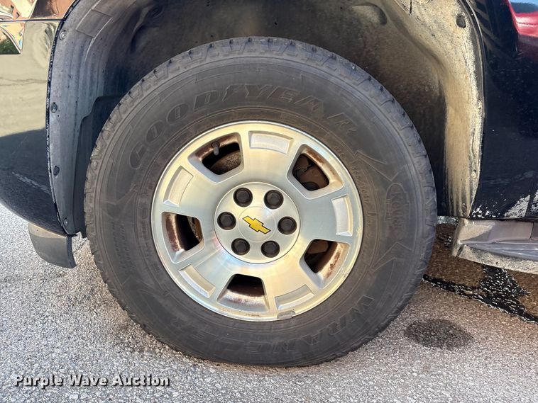 image for item FB8822 2012 Chevrolet Tahoe SUV