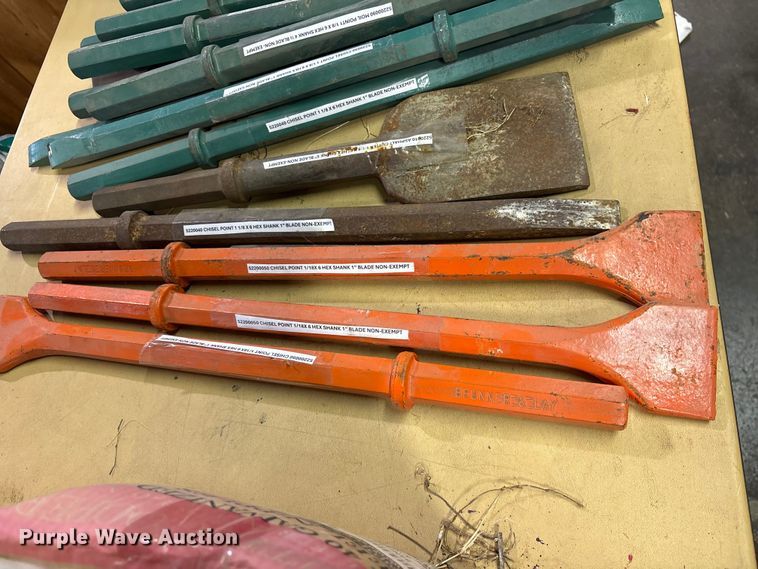 image for item FB8824 Approximately 26 asphalt cutters/ blades