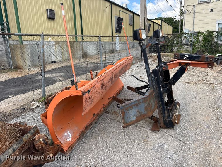 image for item FB8825 2008 Wausau R3610H snow plow