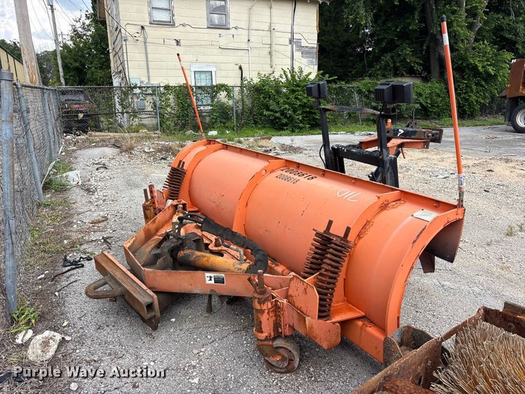 image for item FB8825 2008 Wausau R3610H snow plow