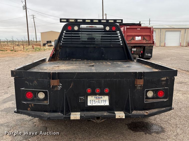 image for item FC2223 2014 Ford F350 Super Duty Crew Cab flatbed pickup truck