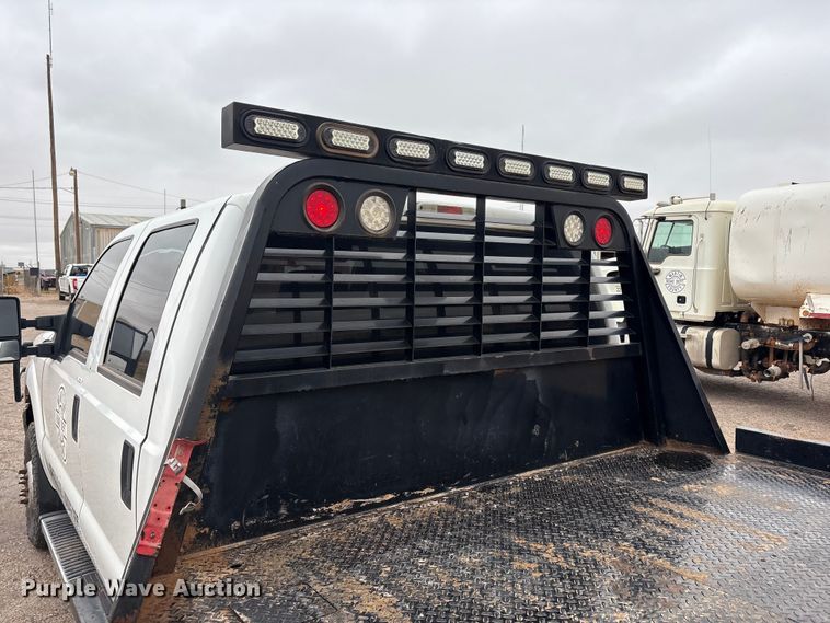 image for item FC2223 2014 Ford F350 Super Duty Crew Cab flatbed pickup truck