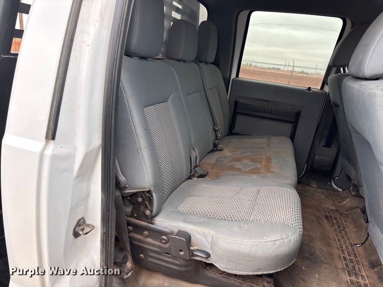 image for item FC2223 2014 Ford F350 Super Duty Crew Cab flatbed pickup truck